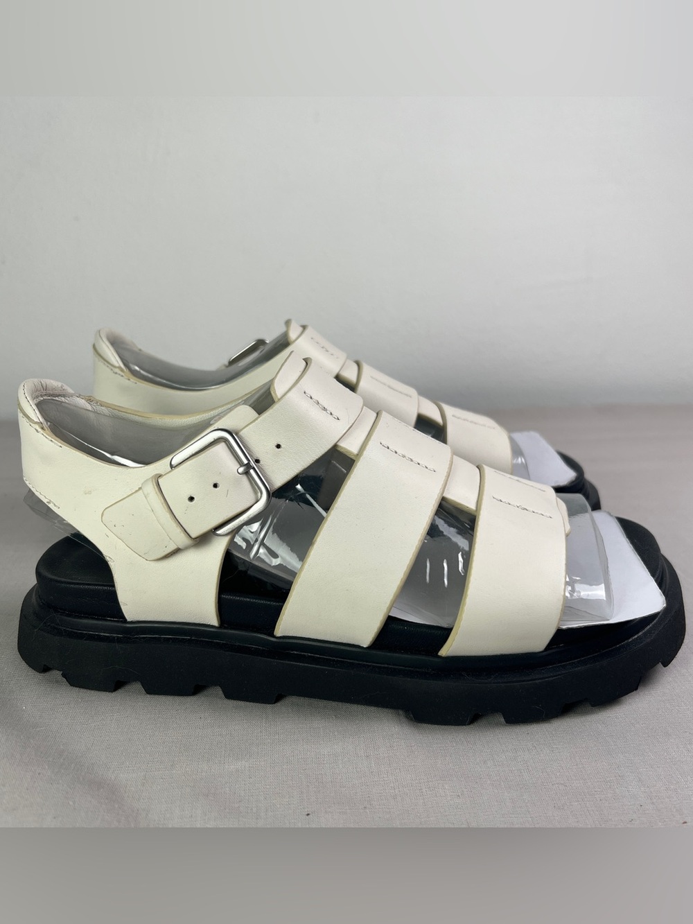 NWT UGG® Women's Capitelle Strapped Lug-Sole Flat Sandals, size 7.5, $180 Retail